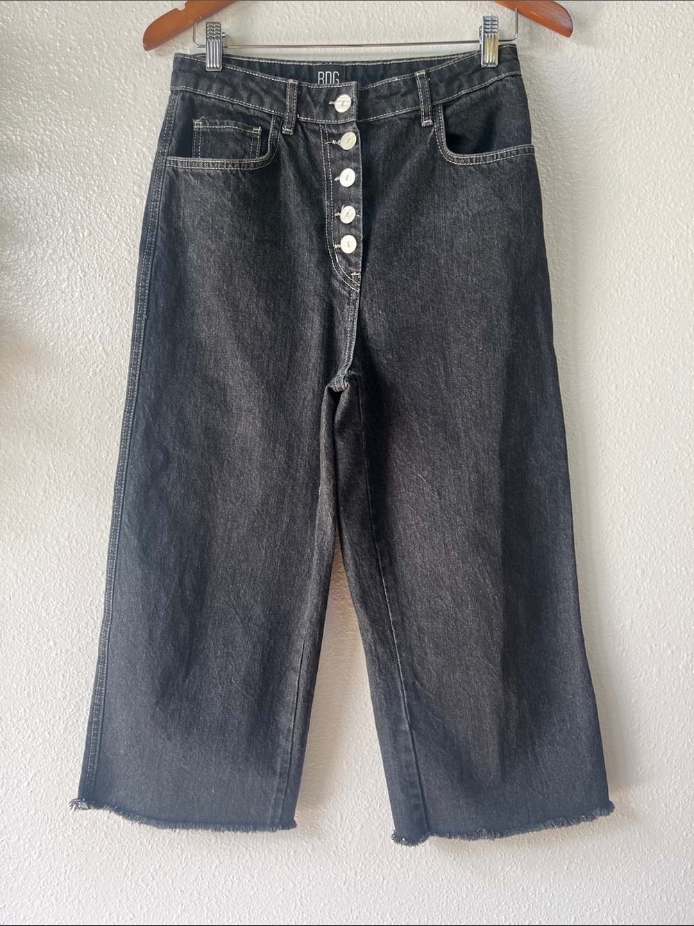 Urban Outfitters BDG Black Wide Leg Raw Hem Jeans 30
